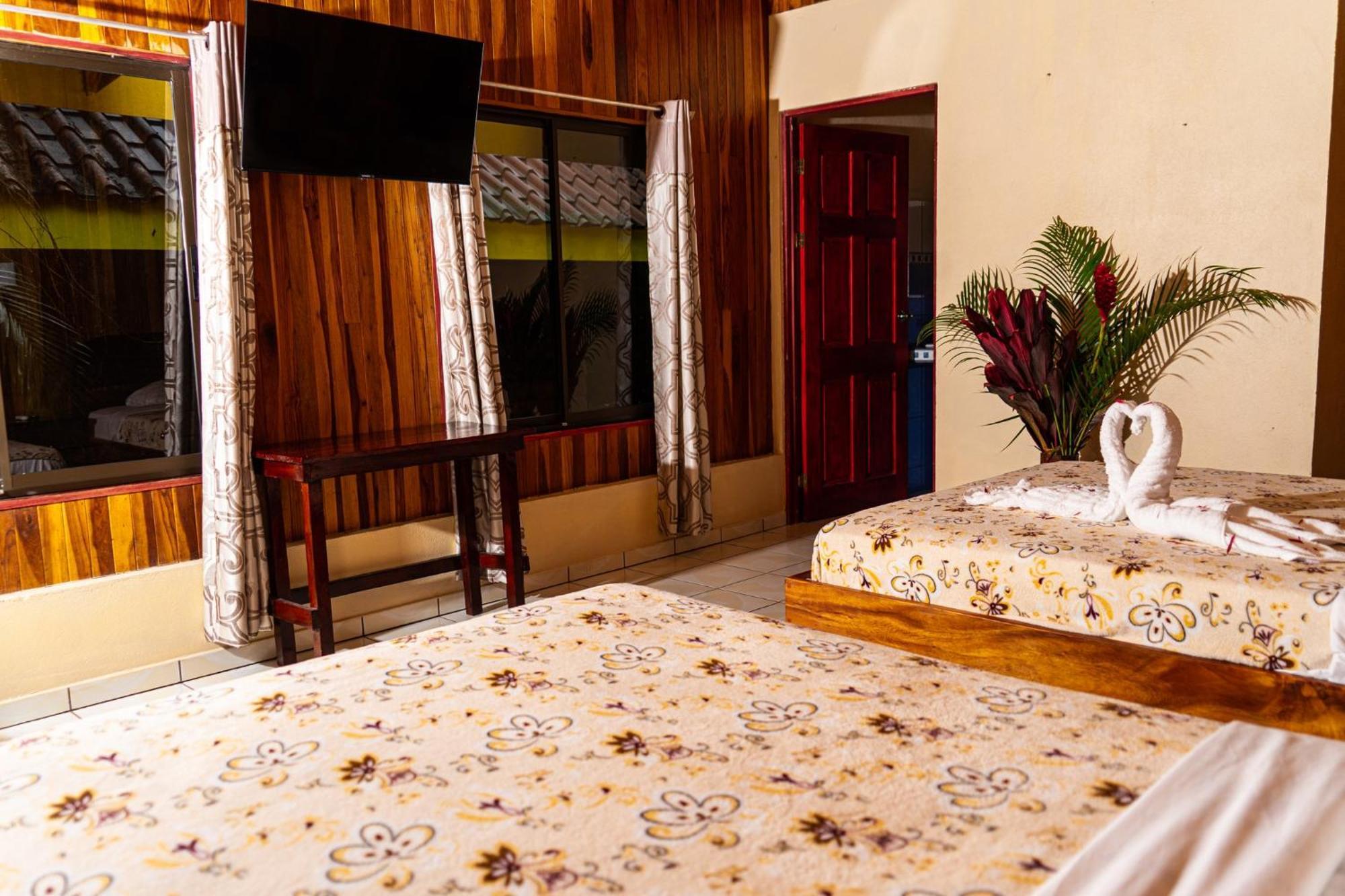 Selvita Lodge Arenal La Fortuna Екстериор снимка